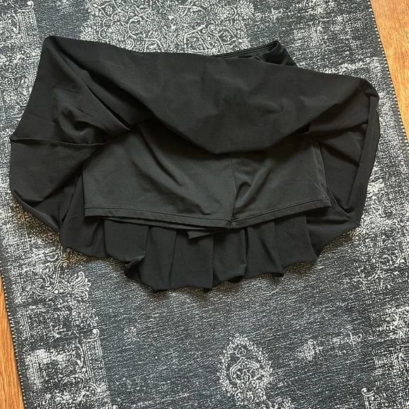 FREE IN BUNDLE! Black Tennis Skirt - Picture 4 of 4